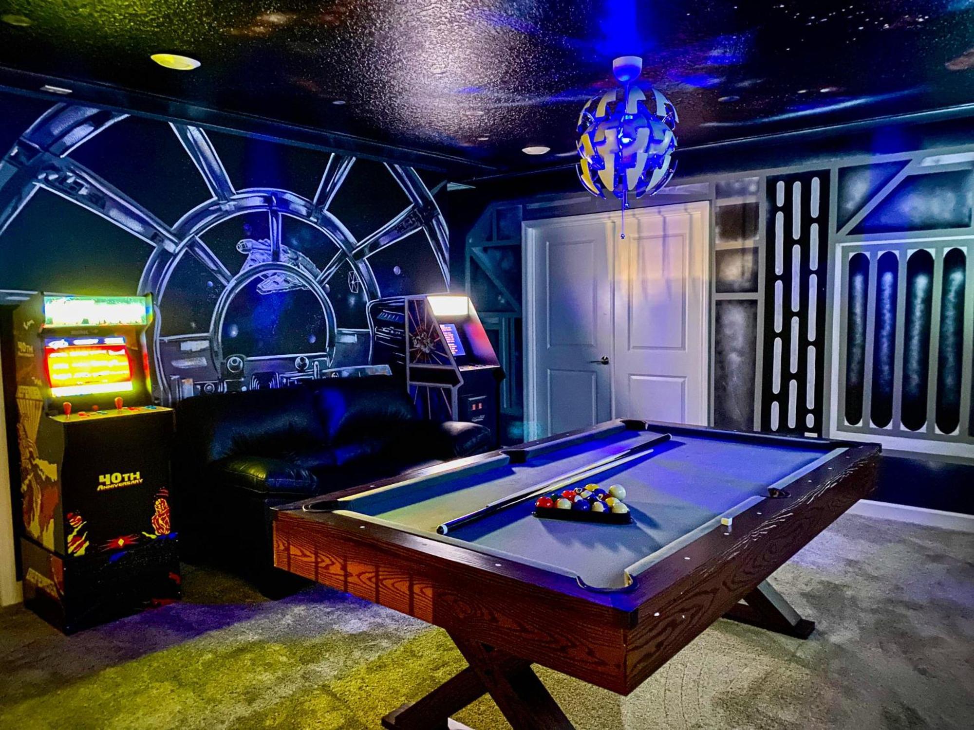 Magical Family Vacation Home Near Disney World At Storey Lake, Star Wars Gameroom, Pool, Theater, Mickey Slide, Sleeps Up To 28 키시미 외부 사진